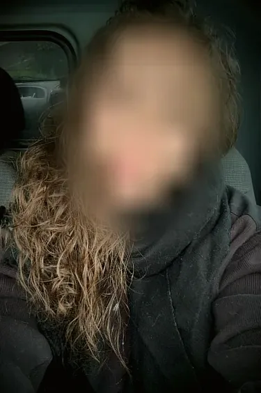 Agata, 24