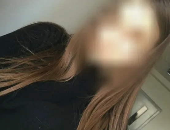 Ewa, 24