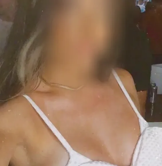 Hannah, 39