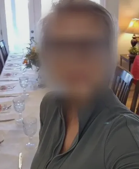 Isla, 38