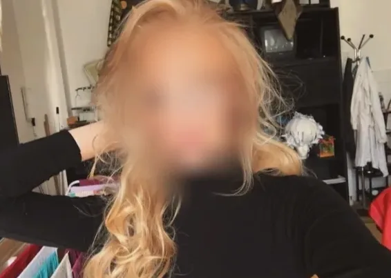 Leila, 21