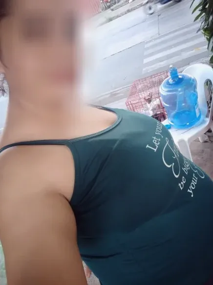 Leyla, 29
