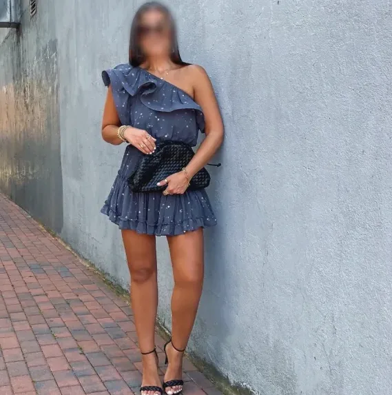 Lucy, 40