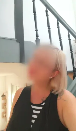 Mila, 37