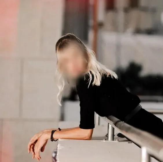 Natalia, 40