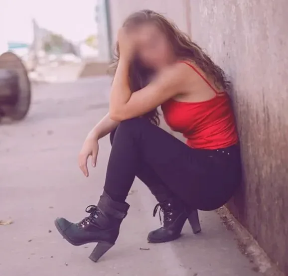 Neha, 37