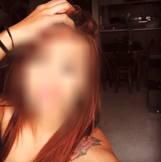 Nicola, 37
