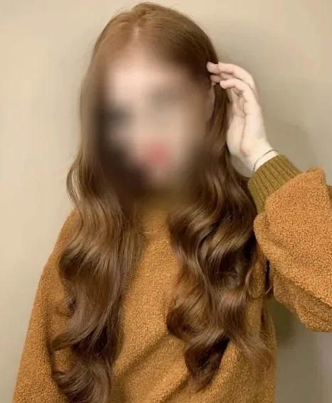 Rachel, 24