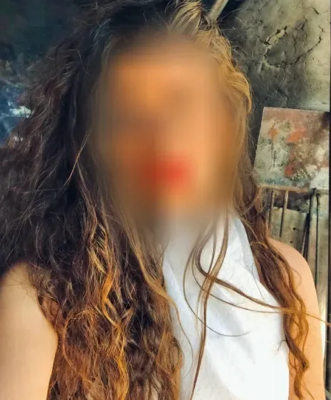 Samantha, 32