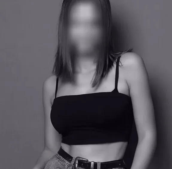 Sinead, 31